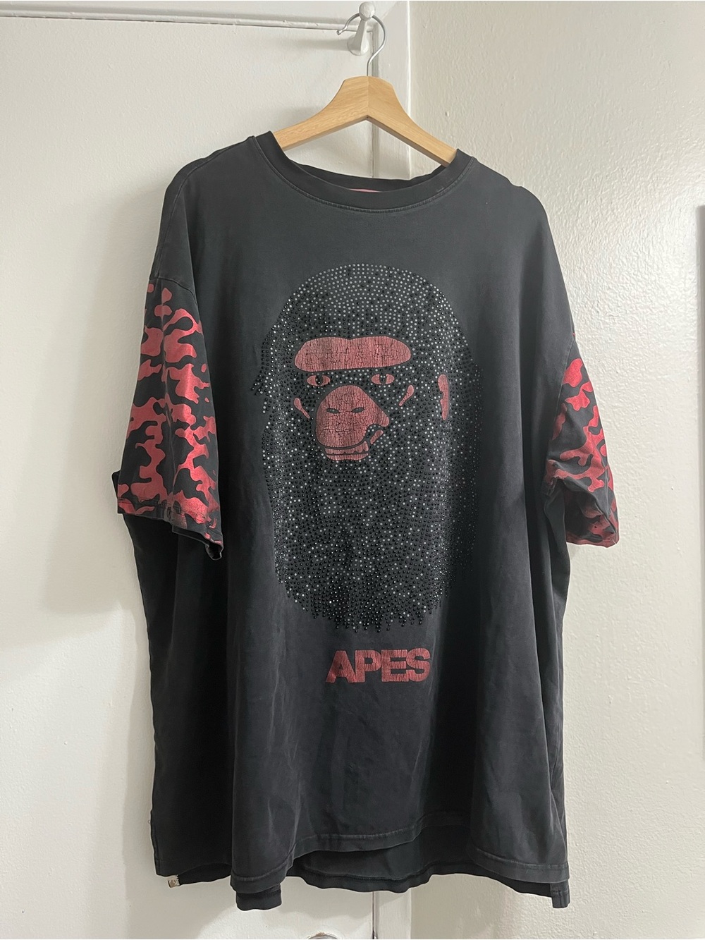 Men's Black Short-Sleeve Tee with Red Ape Graphic and Camo Sleeves